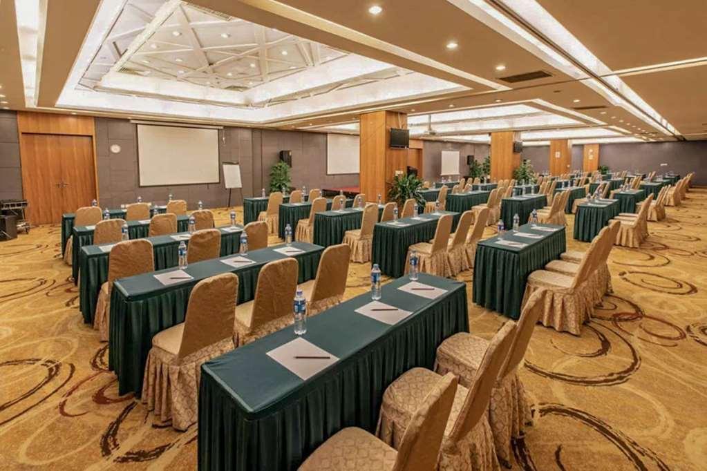 Quality Hotel Olympic Park Пекин Удобства фото